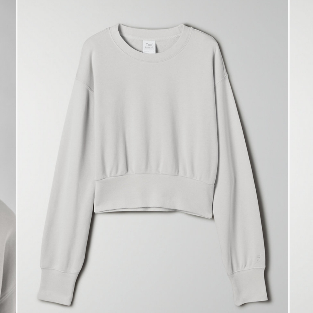 NWT TNA airy fleece perfect shrunken sweatshirt